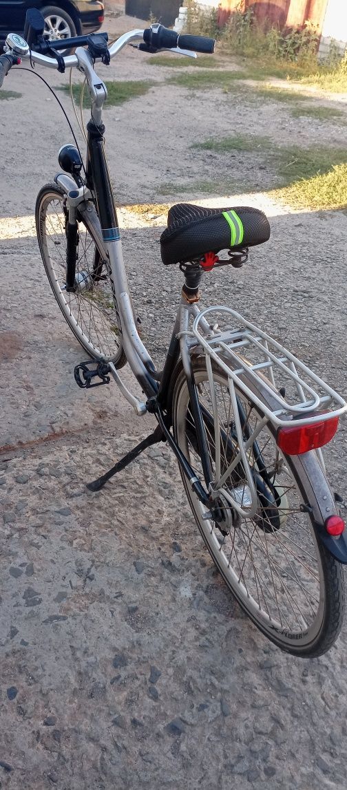 Велосипед TARGET з Голандії на 28 алюмінєва рама