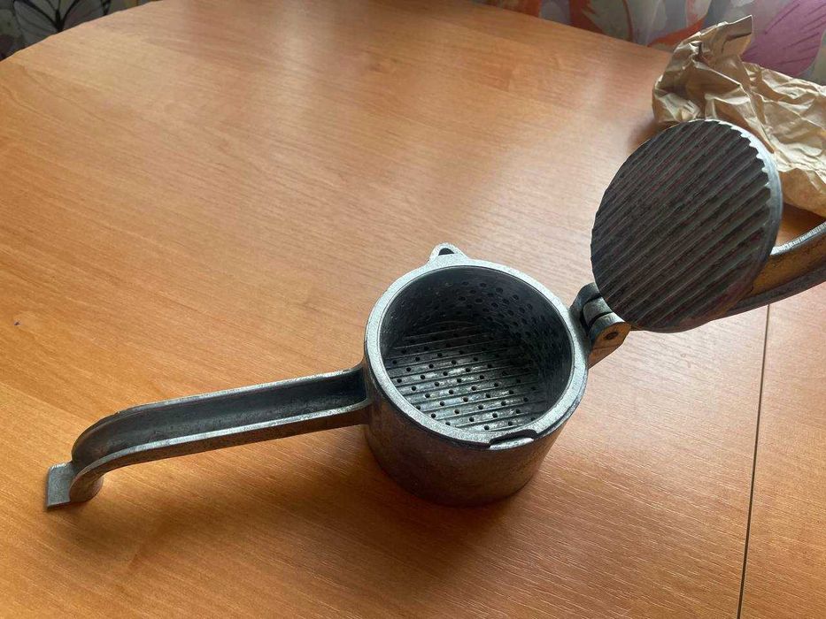 Продам соковижималку