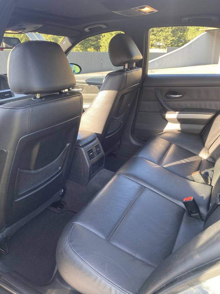 BMW 330XD 3.0 • VENDO ou TROCO •Ótimo estado!