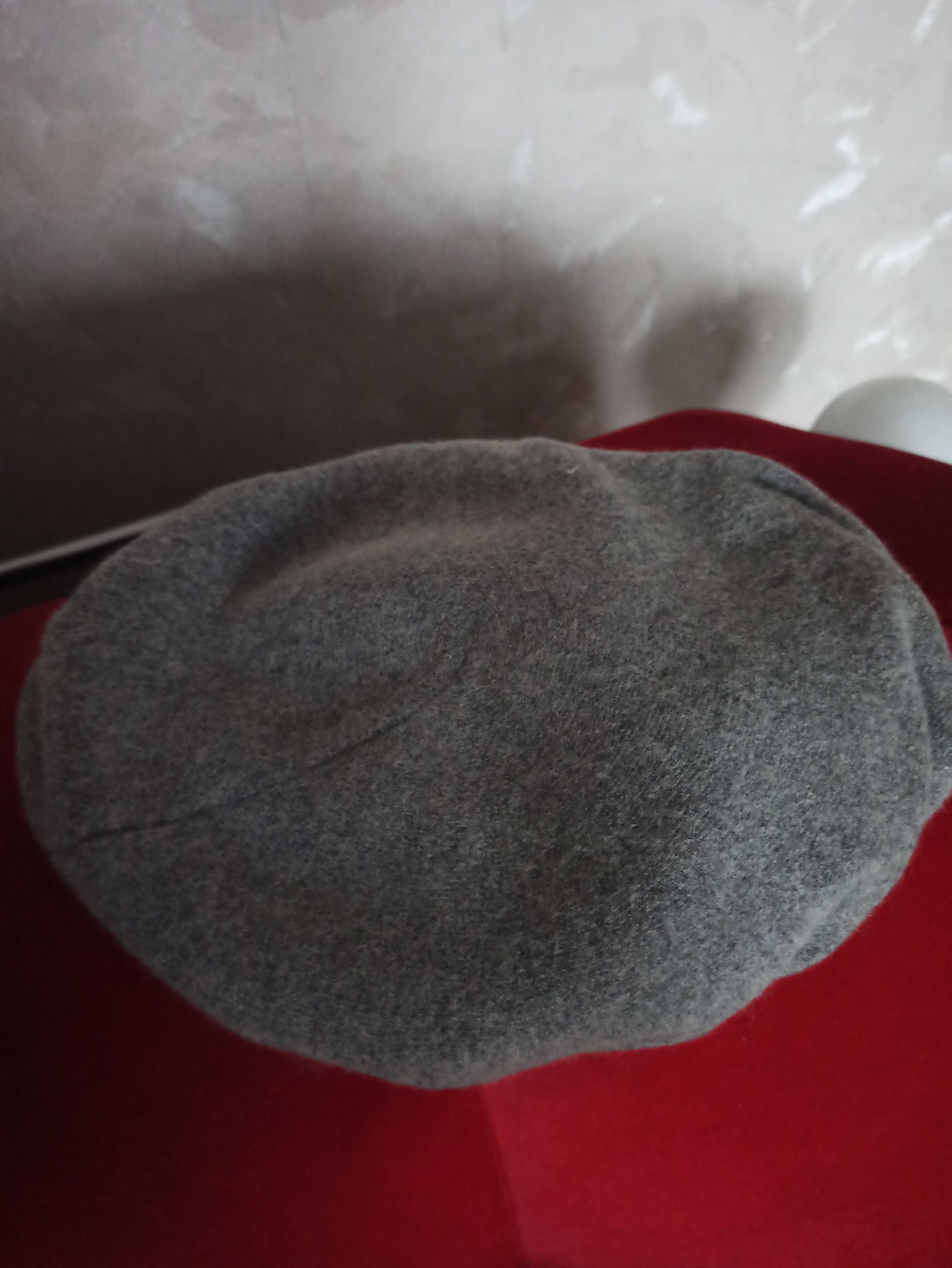 beret dzianinowy na zimę