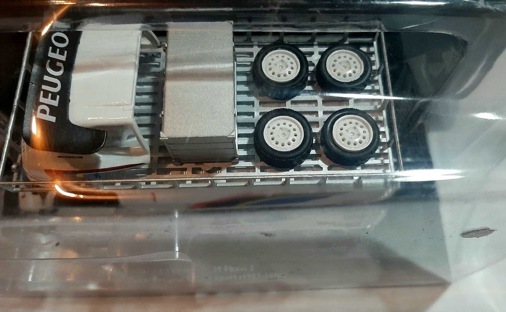 Miniatura assistência de Rally Citroën C35 esc. 1/43