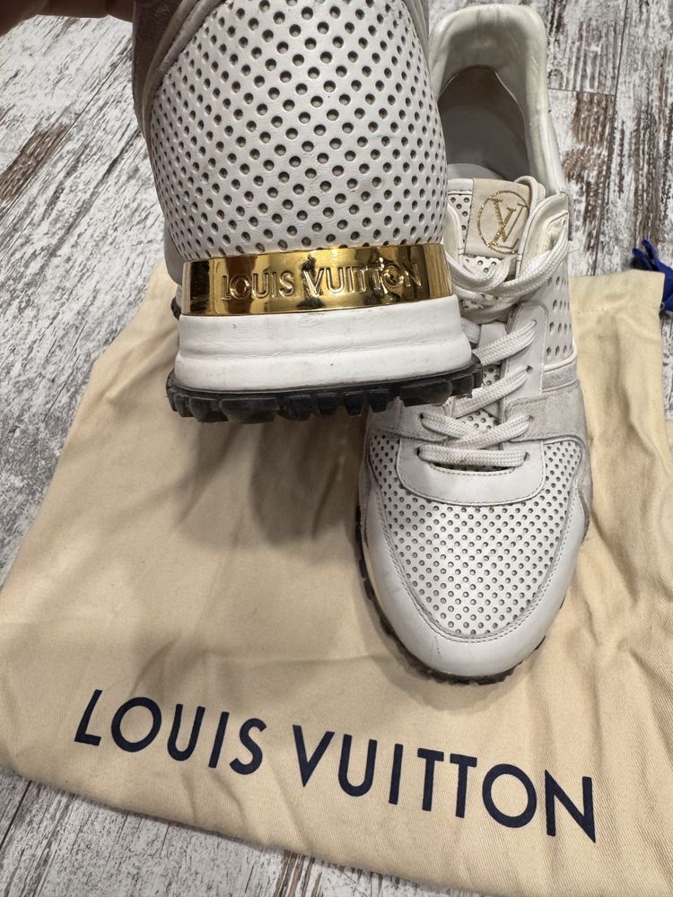 Оригінальні кросівки Louis Vuitton