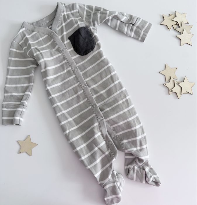 Pajacyk rozmiar 62 next w paski szary piżama śpiochy chłopiec