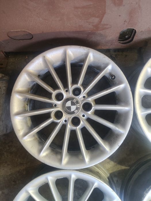 Диски BMW 5x120 r16 7j et20 dia74.1 E39/E34; Renault