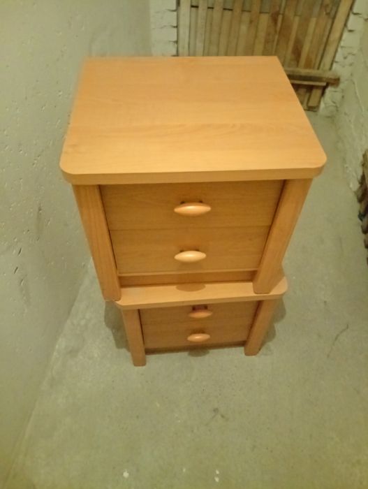 Szafki nocne z szufladami
