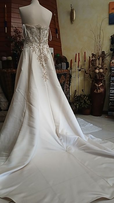 Vestido de Noiva Elegante