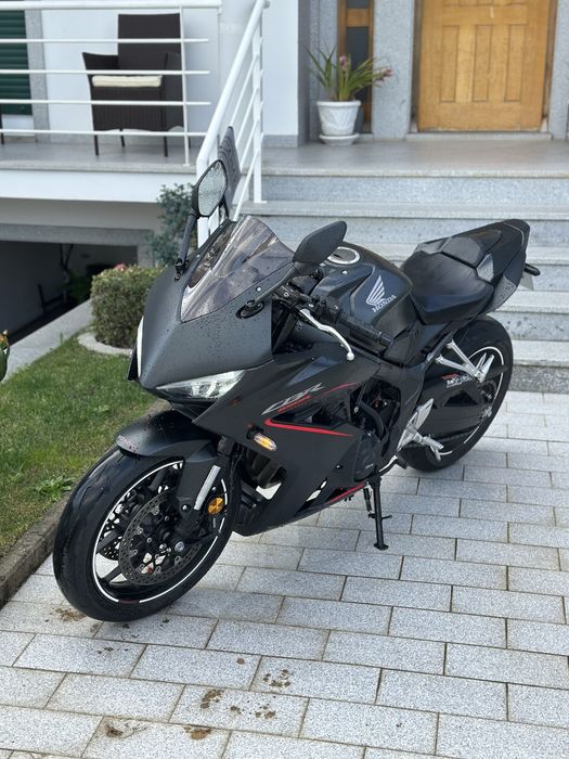 CBR 650 R 35kw Deslimitada