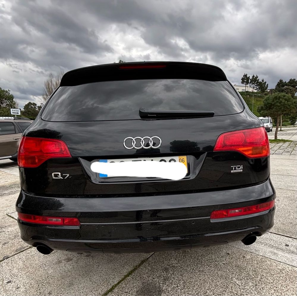 Audi Q7 3.0 Tdi V6 S Line * 7 lugares * IUC: 72€