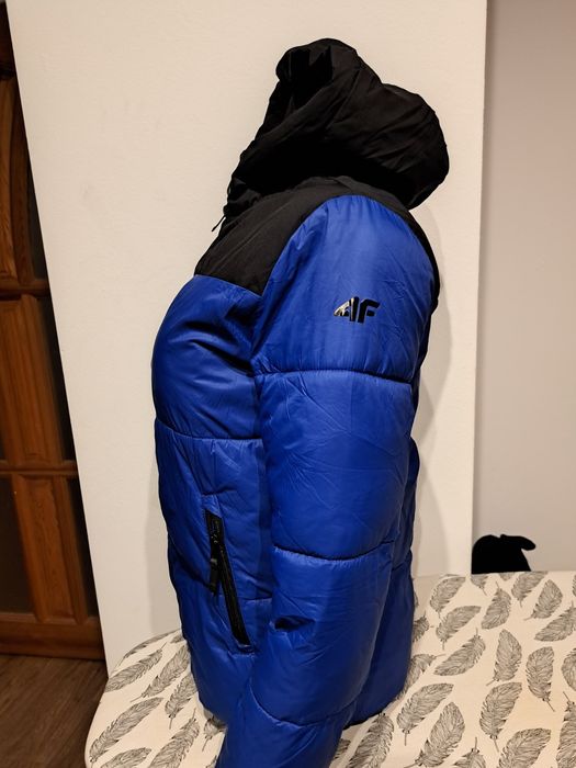 Kurtka pikowana niebieska  chłopięca 4F rozmiar 152