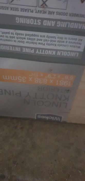 Drzwi sosnowe bez futryn