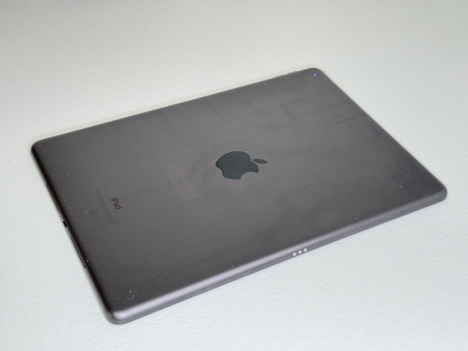 iPad 9. gen. (A2602) - 64GB - faktura VAT 23%