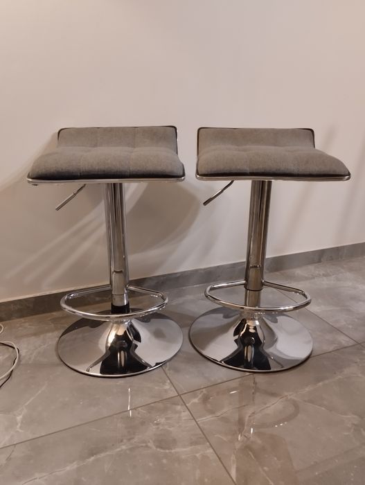 Hoker/krzesło barowe 2 sztuki
