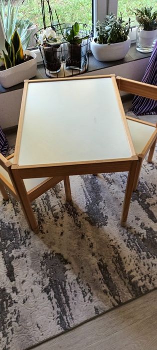 Zestaw stolik i krzesła dla dzieci, Ikea Latt
