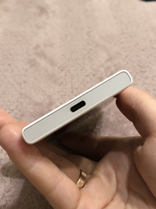 Телефон Sony X Compact (F5321) 3/32gb