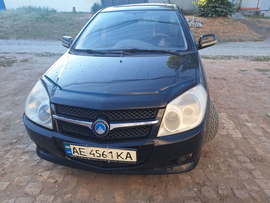 Geely mk 2011год люк,гур,