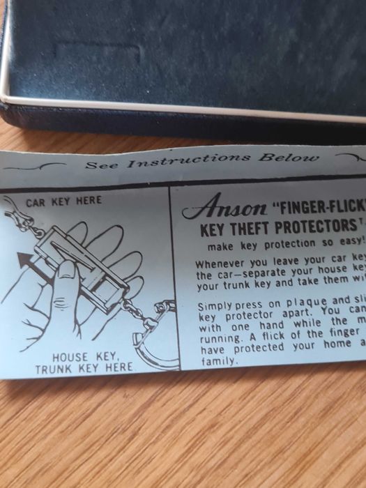 Opakowanie po breloczku Anson - solidne