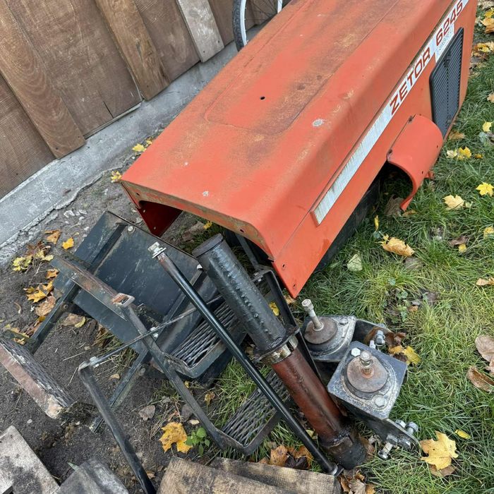 Wsporniki maski kabiny poduszki kabina cześći koła ramiona zetor częśc