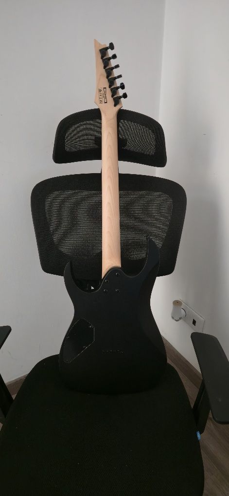 Guitarra ibanez gio