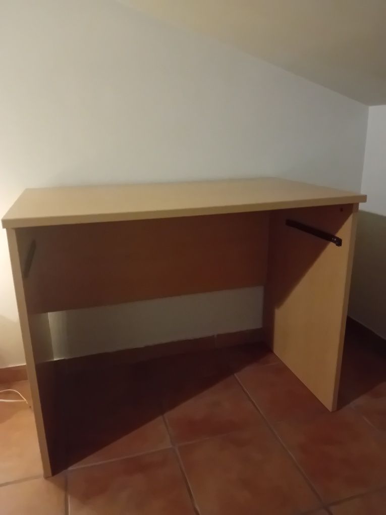 cama de gavetão + secretária