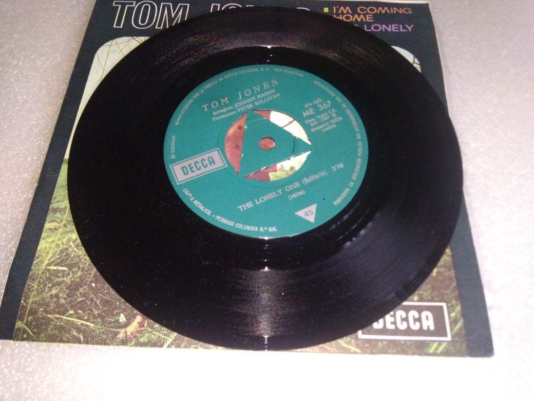 Antigo vinil single de Tom Jones 1967