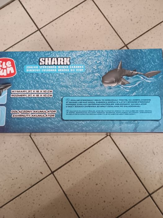 Ele fun rekin do basenu,zdalnie sterowany