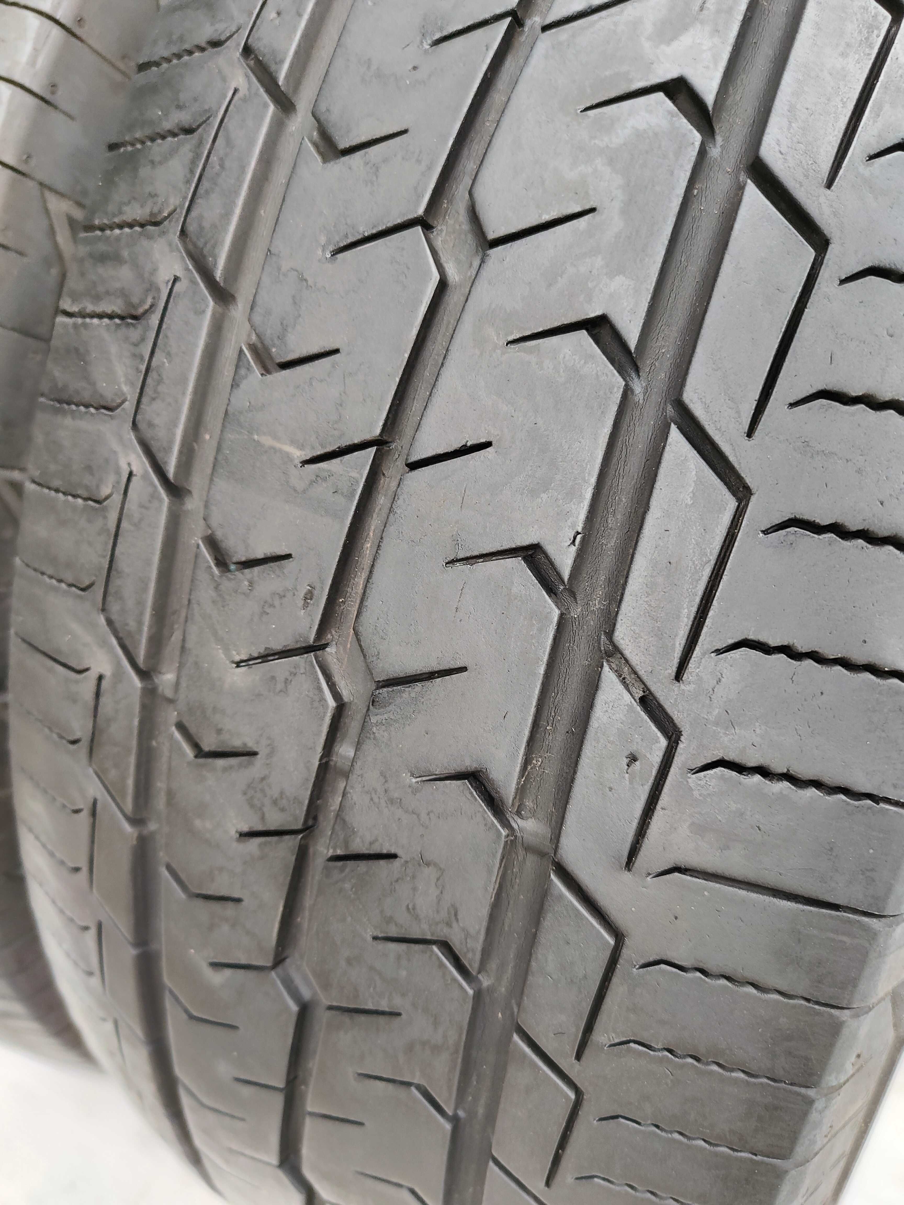 Opony Letnie 235/65/16C Toyo 121/119S