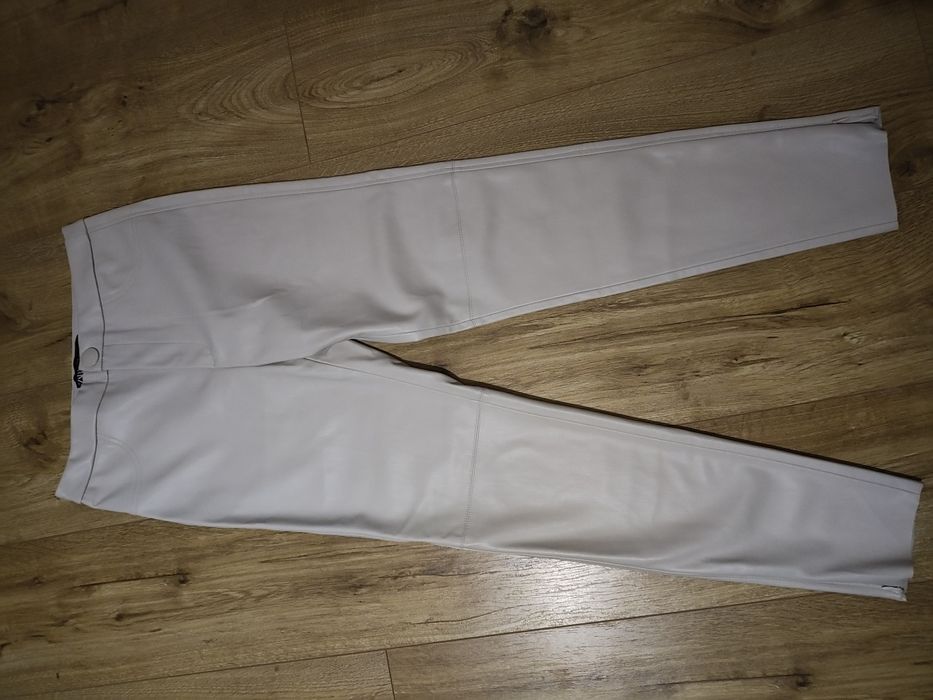 Spodnie skórzane Zara