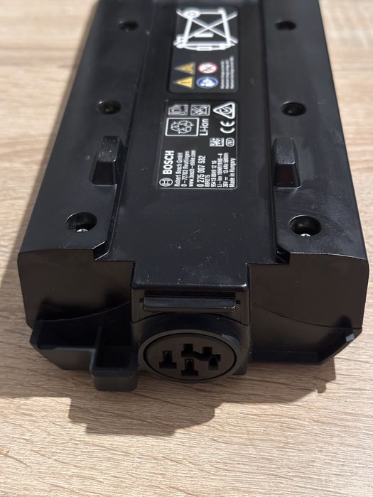 Батарея Bosch Classic 625Wh зарядне в подарунок