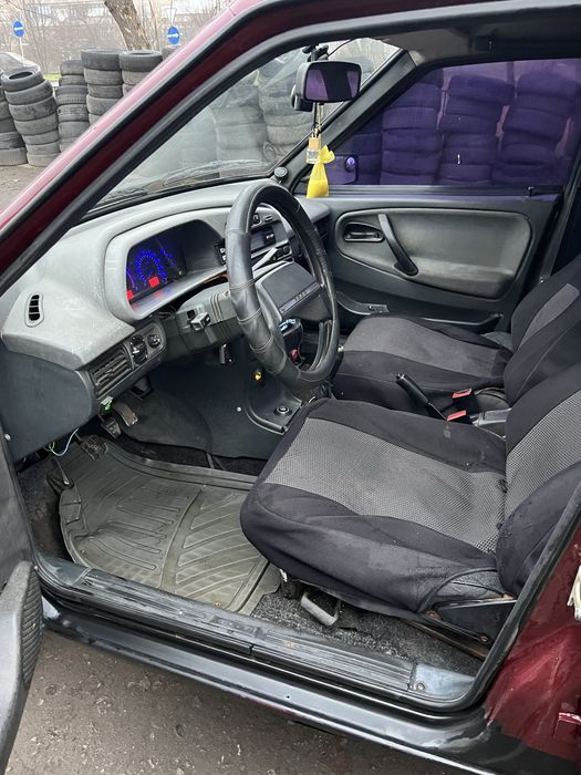 Продам отличную машину на полном ходу