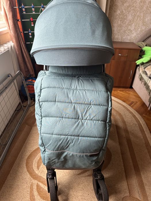 Прогулянкова коляска CARRELLO Bravo