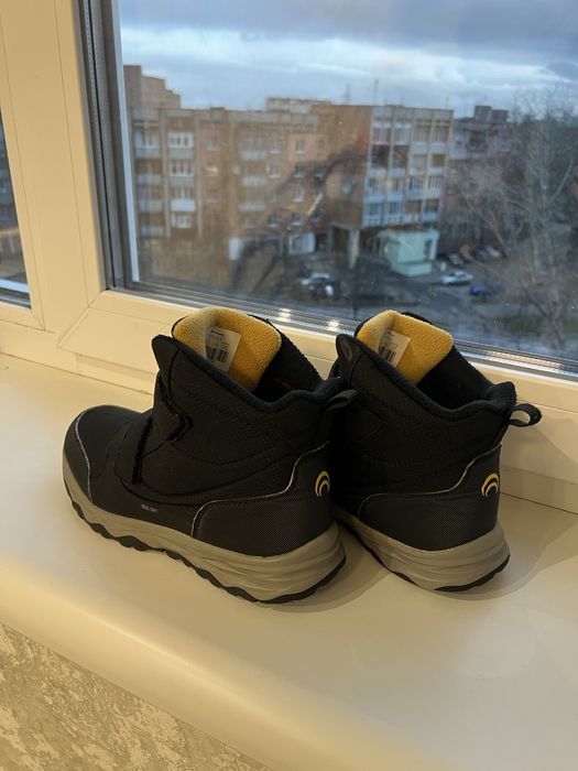 Чоботи на хлопчика 37р 24см