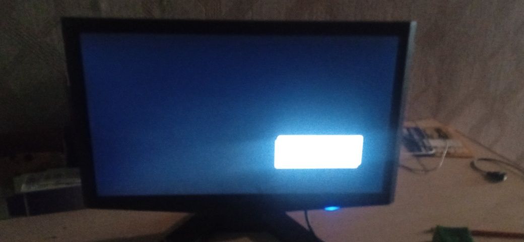 Монітор продаю робочий беушному состоянии