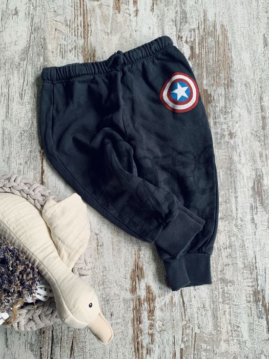 Spodnie dresowe Avengers Zara r80