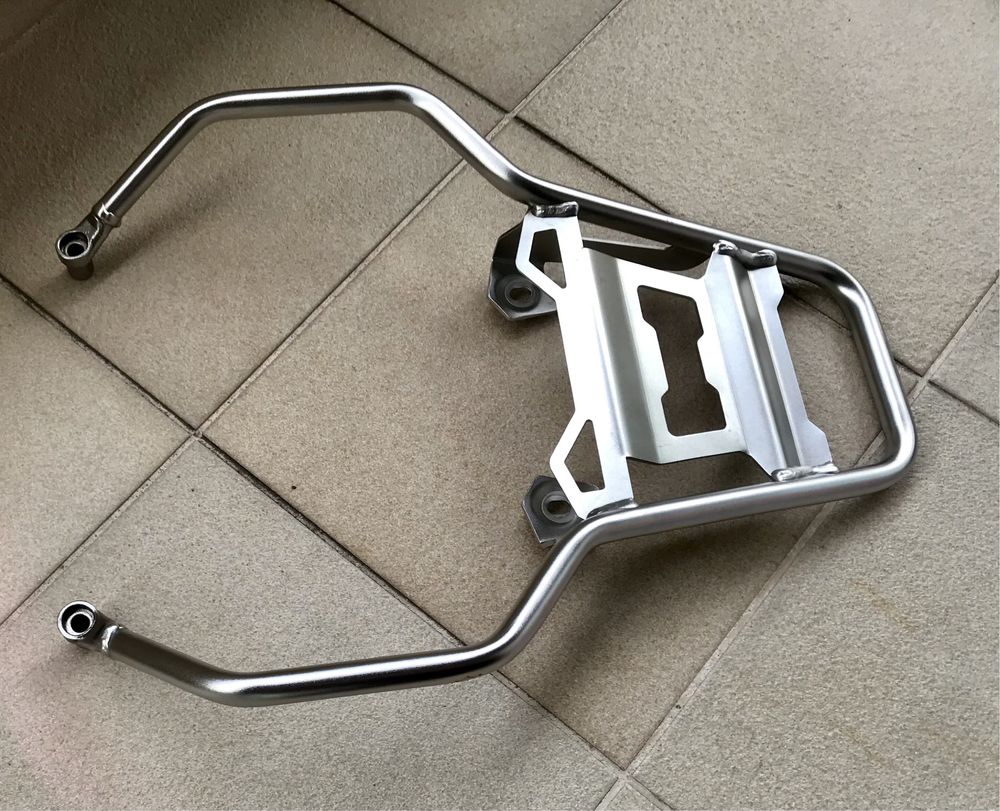 Porta bagagens e suporte de mala esquerda bmw gsa