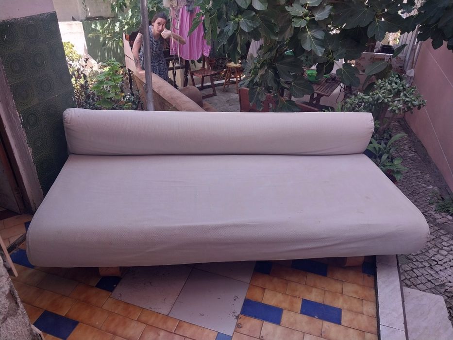 Vende se sofá usado