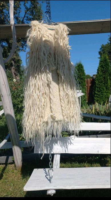 Гуня з овчини ,жилетка