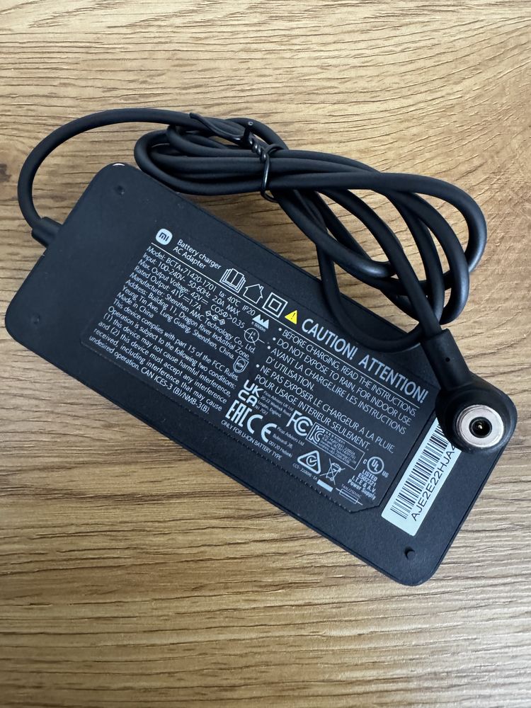 Carregador Original Trotinete Xiaomi 4 Pro – Como Novo