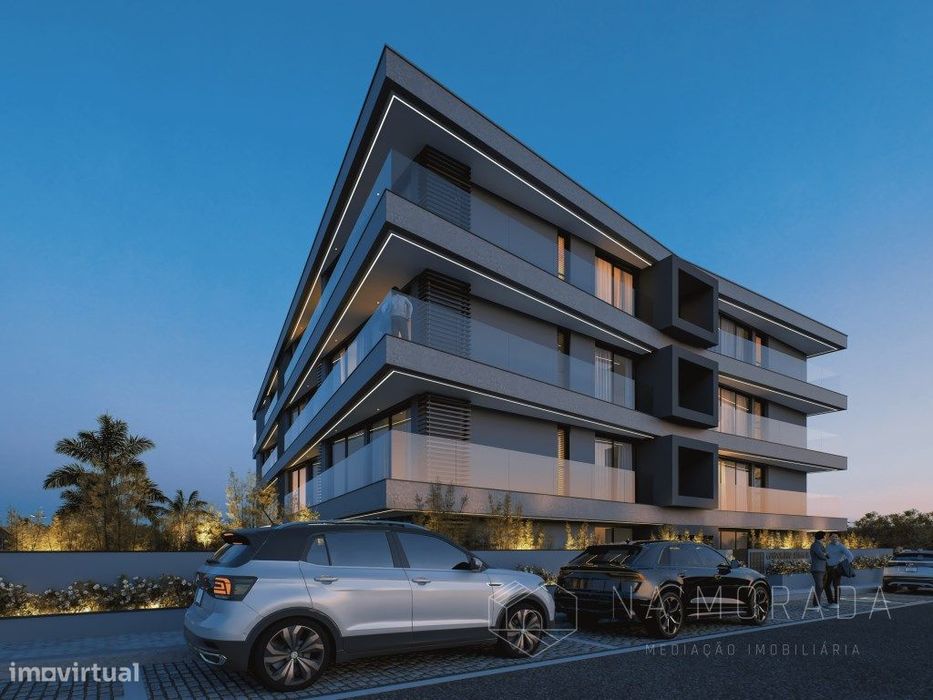 Apartamento T2 em construção no ultimo andar A 400 Metros da Praia