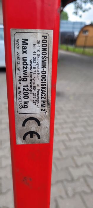 Stojak do demontażu skrzyni biegów