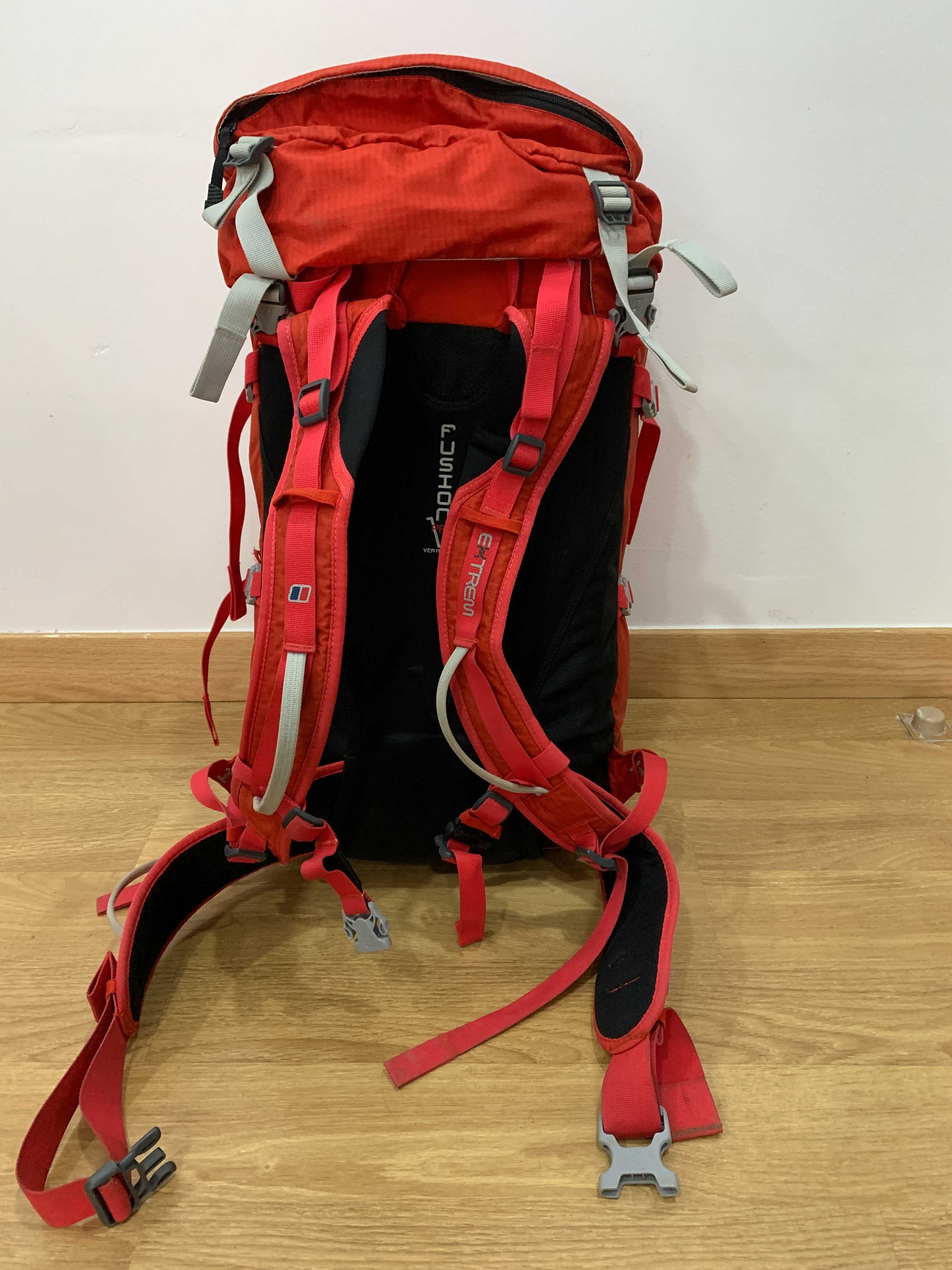 Mochila montanhismo Berghaus 45l