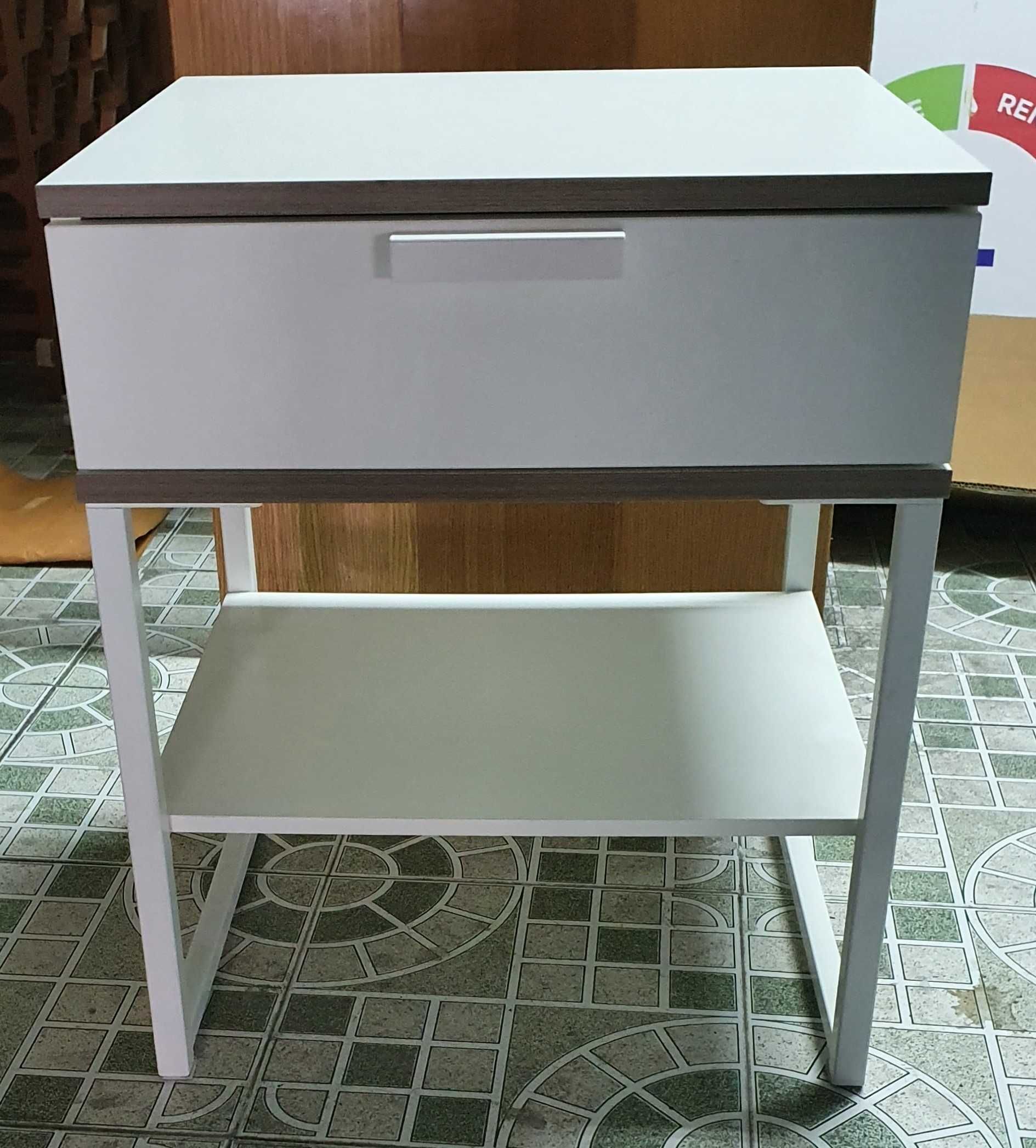 Cama Ikea TRYSIL