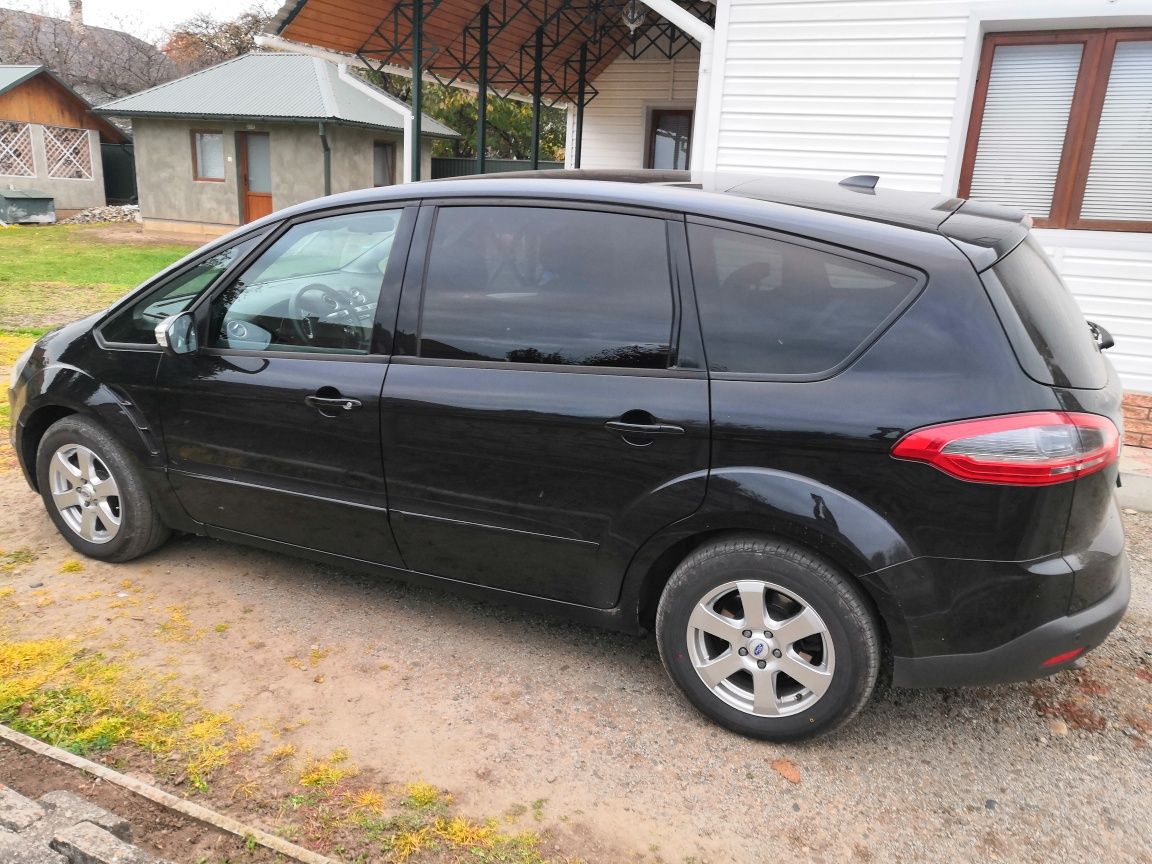 Ford S-Max 2014 (2.0 дизель, автомат)