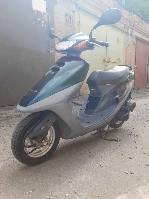 Скутер Honda Tact AF-30. На документах.