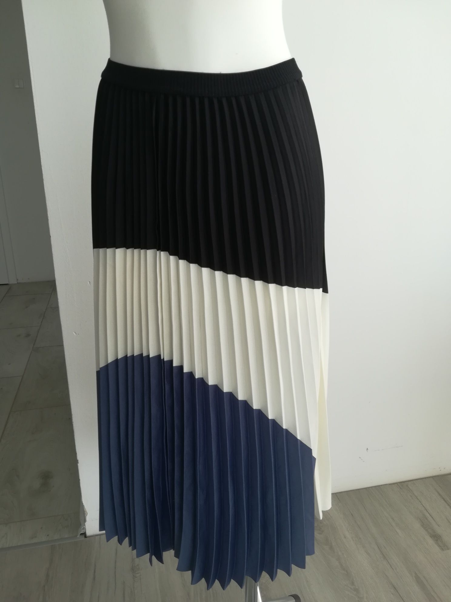 Nowa plisowana spódnica H&M rozmiar 36