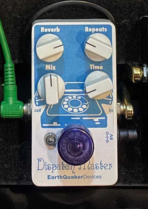 Pedal de guitarra Earthquaker Dispatch Master - Reverb e Delay