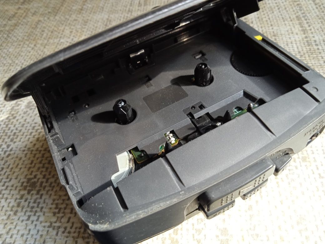 Sprawny Walkman Sony WM-FX121 Dźwięku z Kasety nie słychać