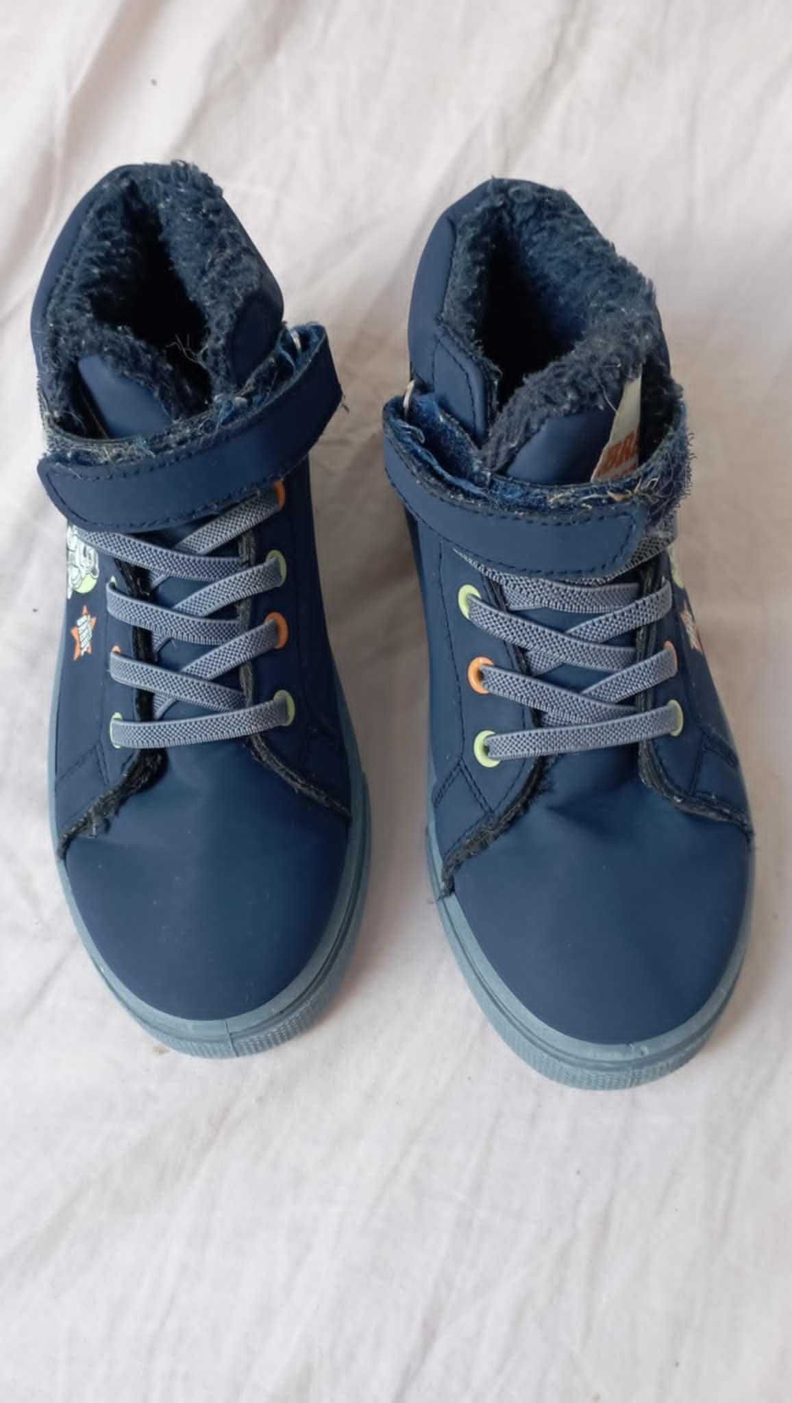 Sprzedam buty dziecięce rozm. 30