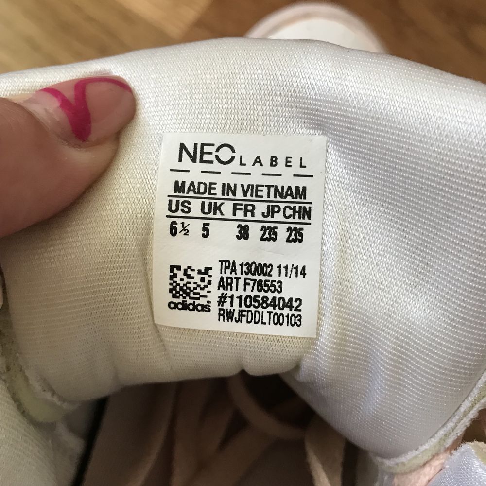 Снікерси adidas
