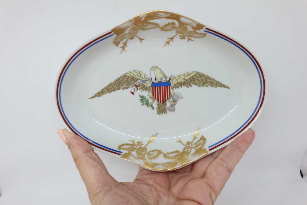 Rara Conserveira Vista Alegre Mottahedeh Diplomatic Eagle 17,8 cm