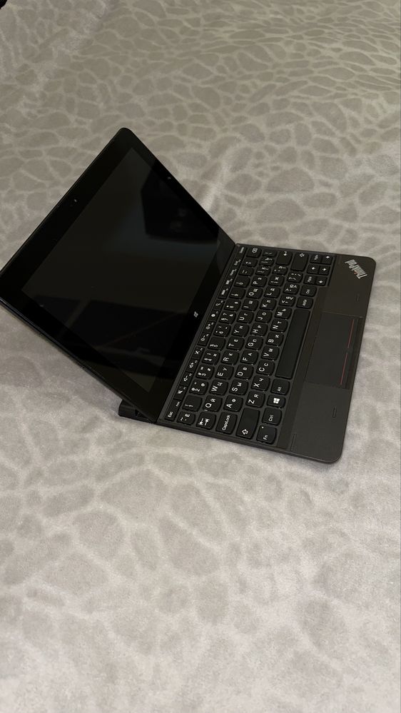Планшет Lenovo ThinkPad 10 Intel 4 ядра 3G 64GB Windows 10 20cl 20c3